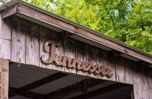 Colonial Manor - Photo 13