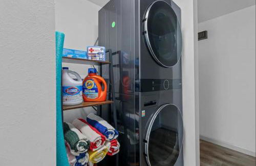 Stylish Retreat, Large Pool! Pet & Family Friendly - Foto 9