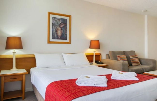 The Summit Apartments - Photo 9