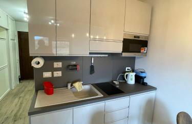 Bilocale con terrazzo e vista spettacolare sui monti - Photo 6