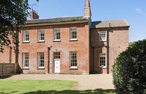 The Old Butler's House - Photo 1