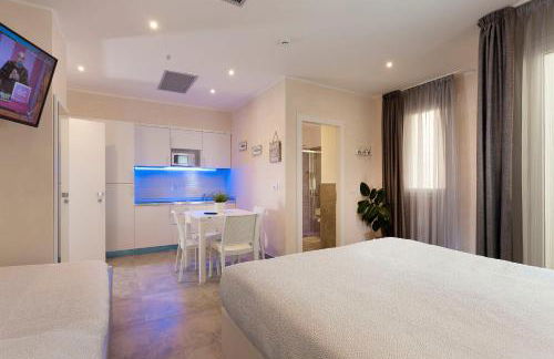 White Suite & Apartments - Foto 14