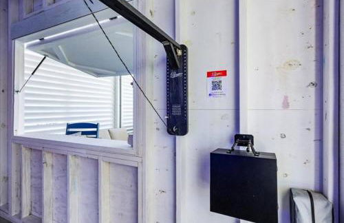 The Suite Spot | The Palm Beach - Photo 43