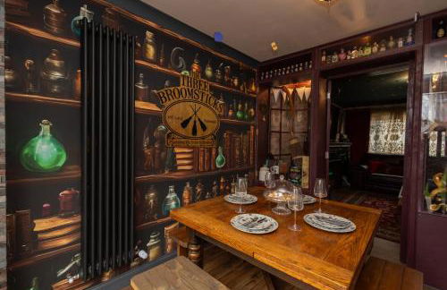 Quidditch Quarters Themed Property - Foto 2