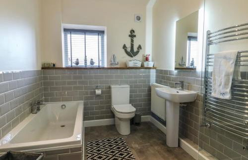 Ty Cuddfan - Foto 19