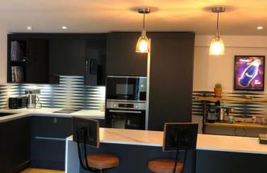 Chorlton Garden Rooms. Relax, work, stay and play. - Foto 7