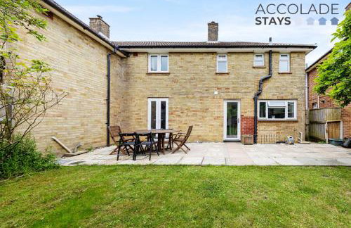 3 bed, 2 Bath, Sleeps 6, with Free Parking & WiFi, ideal for contractors and families - Foto 18