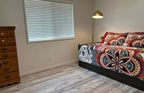 Cheerful 3 Bedroom on a Park 10 Miles from Eugene - Foto 20