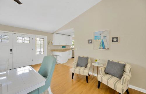 Home ON Key with pool, hot tub, putting green, arcade games, bike & mins to beach! - Foto 43