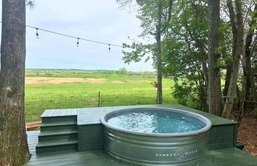 Sunrise, Mountain & Farm View - Heated Tub or Pool - Foto 11