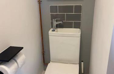 Adorable bedsit for you, partner and your pet! - Foto 18