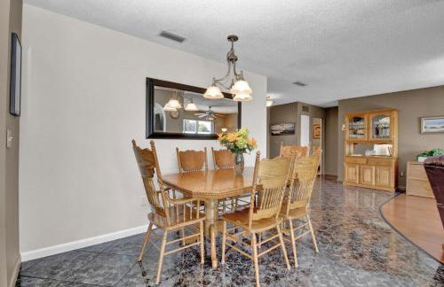 Pet Friendly Canal Front 3-Bedroom Grand Villa with Pool, Linai and Dock - Foto 24