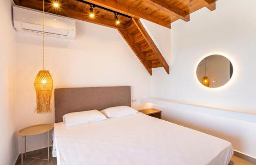 Cato Agro 3, Seafront Villa with Private Pool - Photo 15