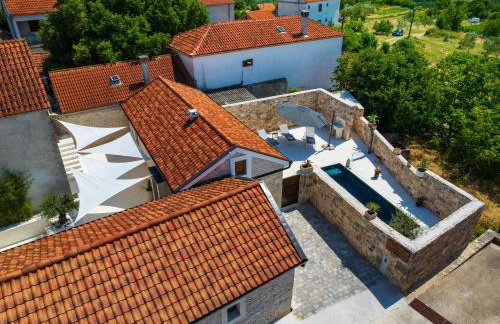 Cortile House - Photo 17