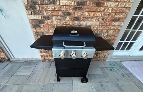 DFW Oasis with Pool and Hot Tub - Photo 48