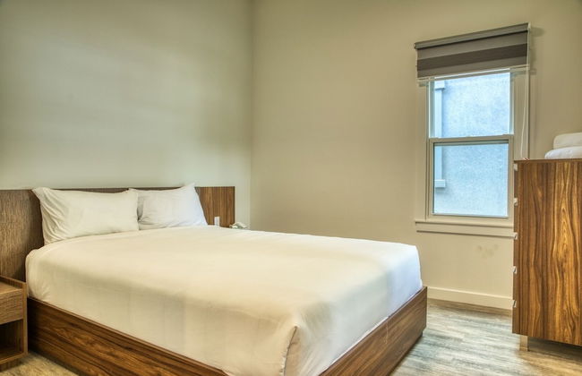 Long Beach Resort - Photo 21