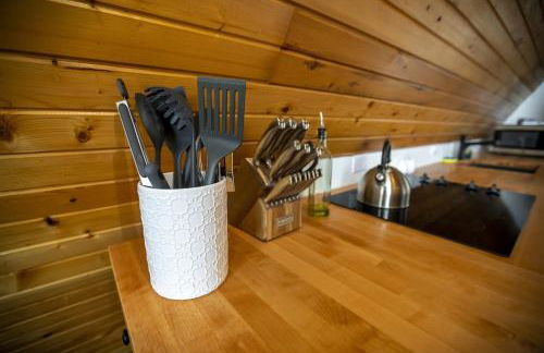 2BR A-Frame Cabin w Hot Tub Near Wine Trail - Foto 26