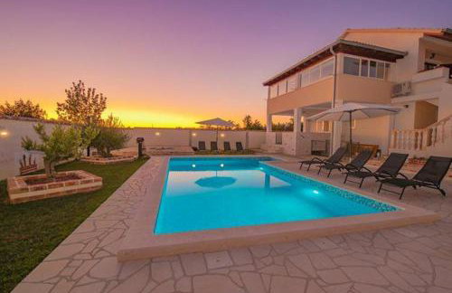 Holiday home Dinko - Photo 7