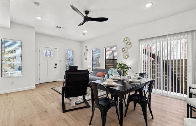 Brand New! Relax at 3br/2ba Apt. Near City Center - Foto 17