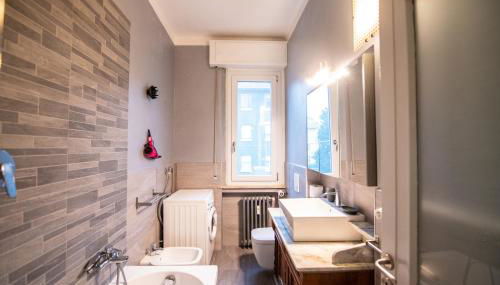 Aurea Living Parma Family & Business Parcheggio - Foto 5, towels, Shower