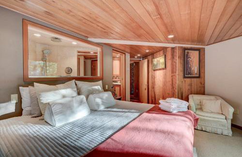 Steps to the Ellis River - Luxe, Hot Tub, Game Room - Foto 26