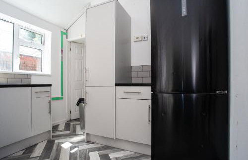 Modern 4BR Home in Dudley - Foto 15