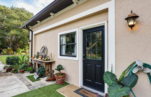 Canal-Front Retreat with Hot Tub and Dock in Tavares - Photo 18