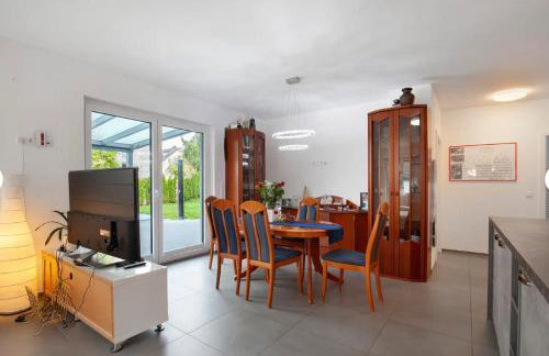 großzügige Unterkunft mit Terrasse - Foto 37