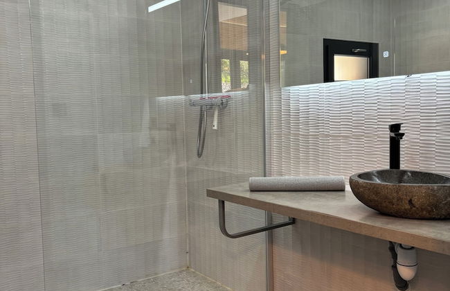 Chalets Perce Neige & Jacuzzi privatif - Photo 7