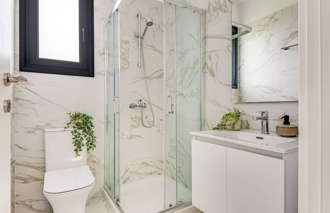 Sanders Triple - Lovely 1-bdr Apt With Balcony - Foto 14