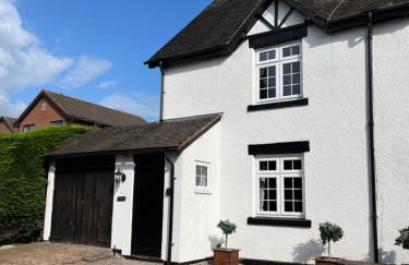 One Jubilee Cottages - Photo 1