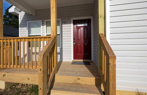 4 Min to Downtown - 10 to Elon - Washer and Dryer - Foto 44