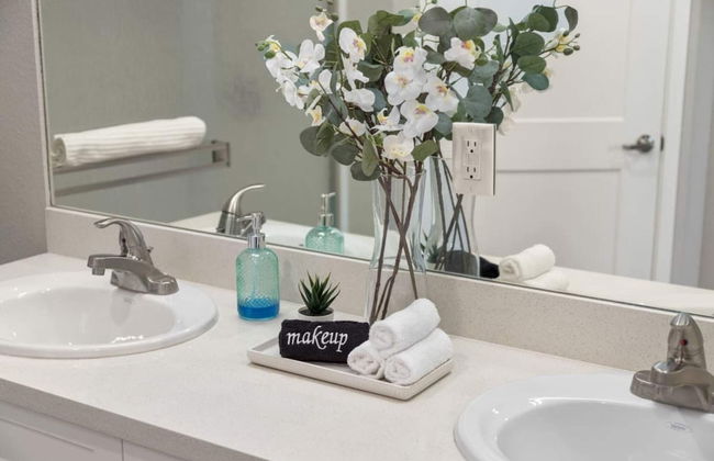 Chic Apt w Jacuzzi Pool BBQ Mountain Views - Foto 23