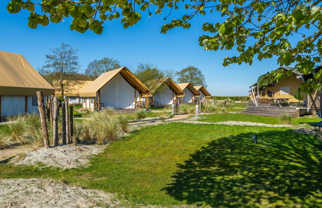 5 bedroom House in Biddinghuizen with swimming pool and terrace - Photo 17