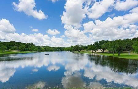 The Outlook - Spa and deck views of Hill Country - Foto 17
