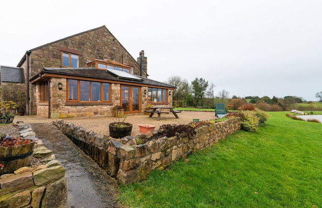 Lakeside Escape, Stone Countryside Cottage - Foto 1