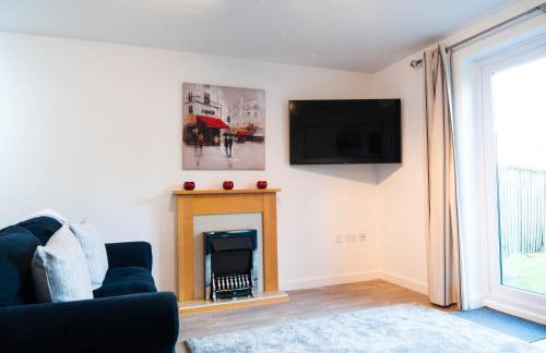 The Dakota - next to East Midlands Airport - Photo 15