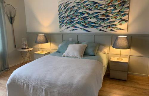 Maison des glycines au bord du Doubs - Photo 1