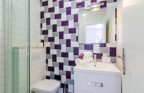 Villa Kate - outdoor pool, 4 bedrooms, free parking - Photo 24