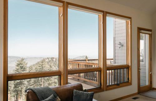 Peaceful Getaway with Hot Tub - Views - Evergreen - Foto 11