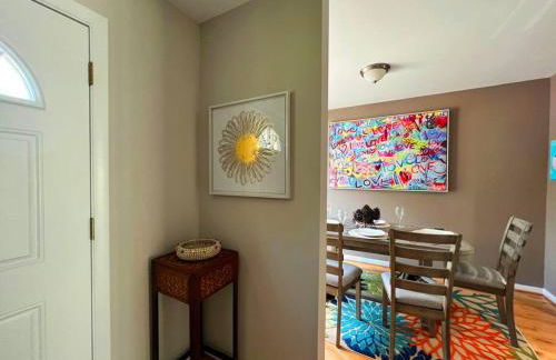 Charming 3bd Alexandria House, 11 miles to DC, Nice front view - Foto 32