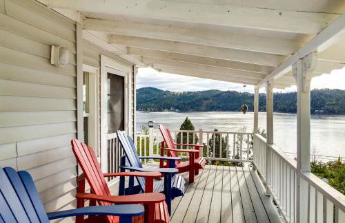 Harrison Getaway with Deck and Lake Views! - Foto 1