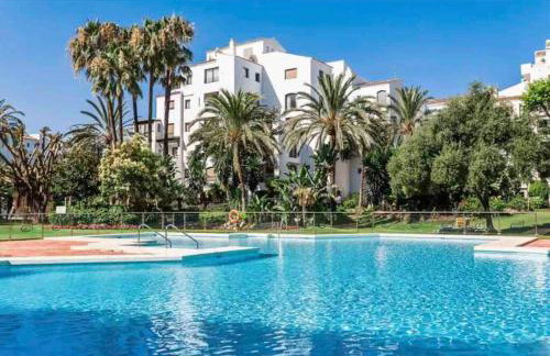 PUERTO BANUS, 2 ROOMS, POOL AND PRIVATE PARKING. - Foto 2