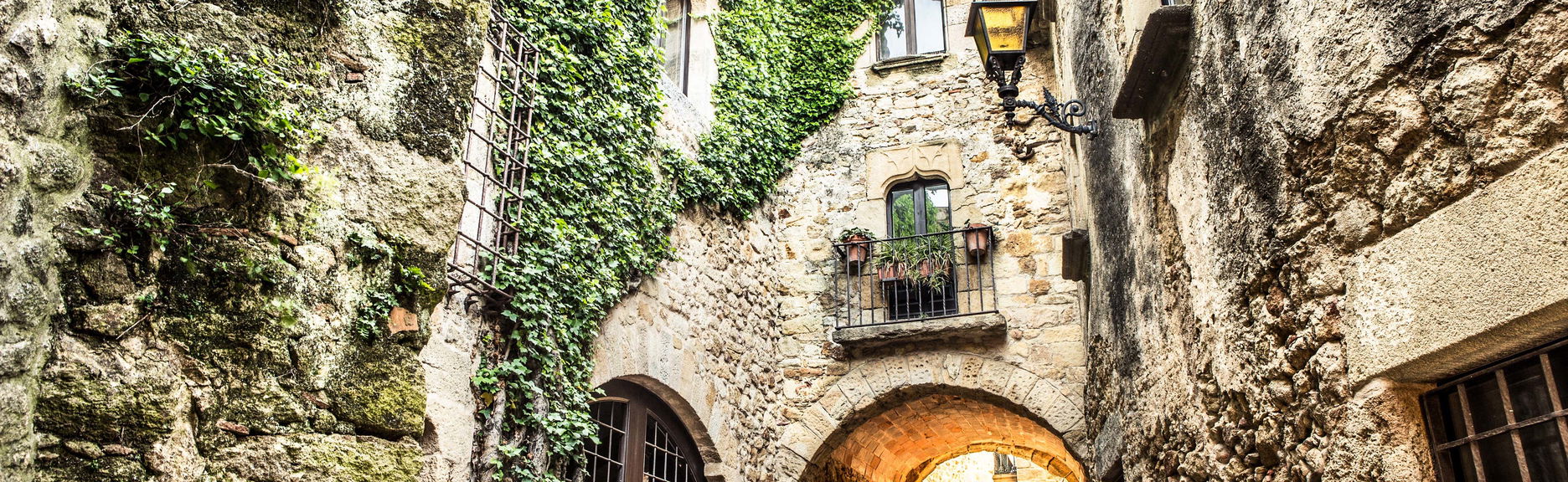 Costa Brava & Medieval Towns Tour