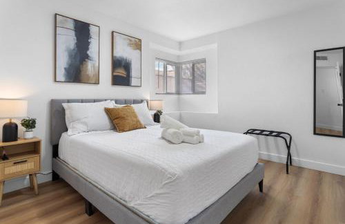 North Vegas Family Oasis 4BR, Pool, BBQ, Games - Foto 17