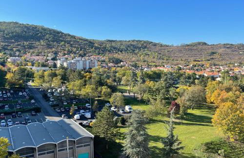 Appartement entier "Meublé le Sancy" proche de toutes commodités - Foto 10
