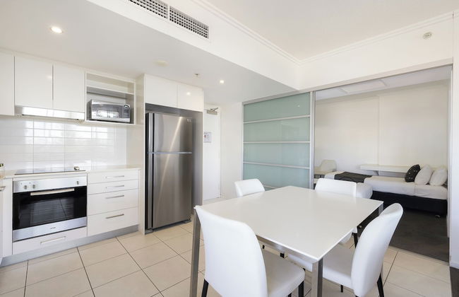 Ocean Pacific Broadbeach - Photo 21