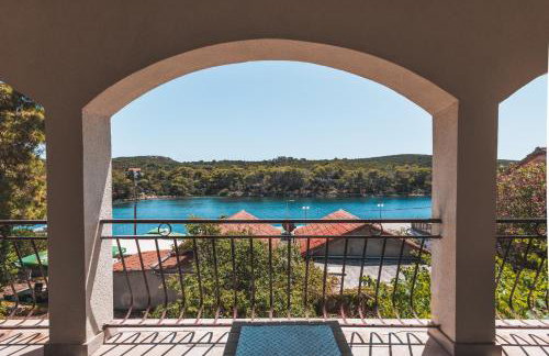 Apartments by the sea Molat - 18433 - Photo 14