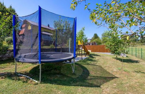 2 Bedroom Beautiful Home In Plaski - Photo 22