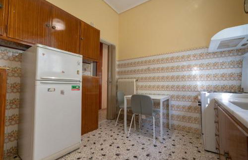 Retro 2-Bdrm House Near Metro in Heraklion by ΜΡS - Foto 43